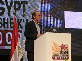Tim Berners-Lee launches the Web Foundation at IGF in 2009